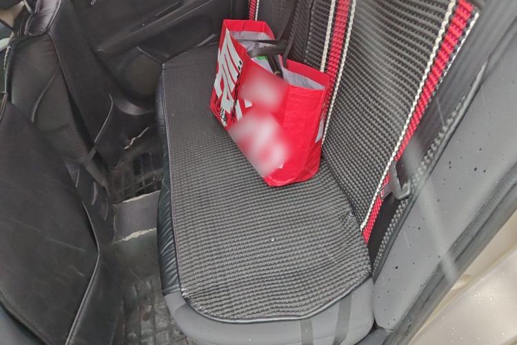 Used Roewe 350 2015 1.5L Automatic Luxury Sunroof Edition Left Rear Seat