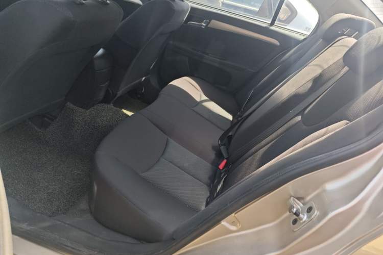 Used Roewe 350 2015 1.5L Manual Luxury Sunroof Edition Left Rear Seat