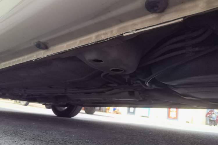 Used Roewe 350 2015 1.5L Automatic Luxury Sunroof Edition Left Side Sill