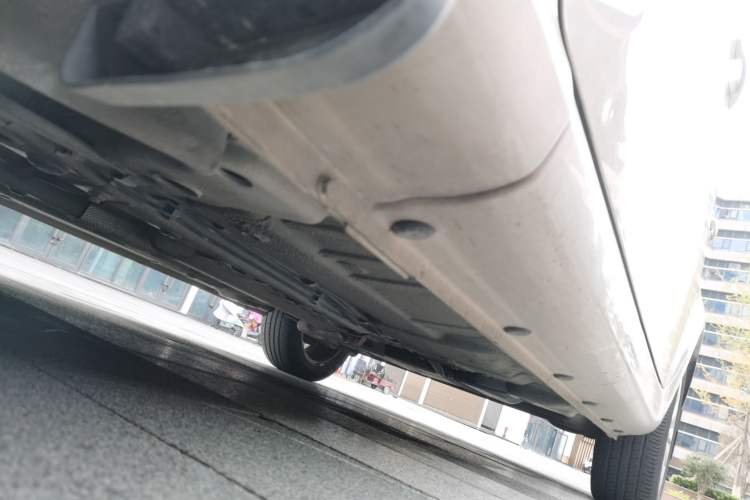 Used Roewe 350 2015 1.5L Automatic Luxury Sunroof Edition Left Side Sill