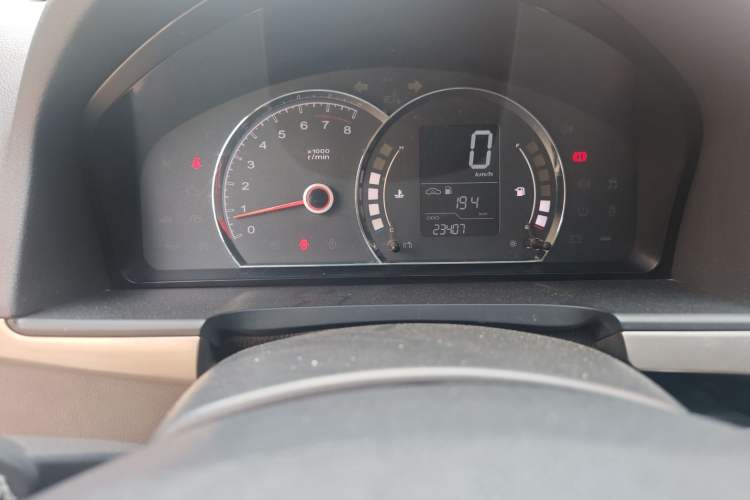 Used Roewe 350 2015 1.5L Manual Luxury Sunroof Edition Odometer Close Up