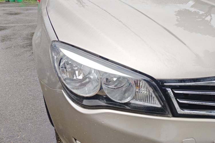 Used Roewe 350 2015 1.5L Automatic Luxury Sunroof Edition Right Front Headlight