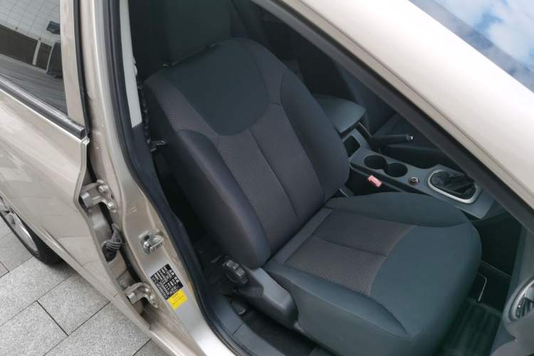 Used Roewe 350 2015 1.5L Automatic Luxury Sunroof Edition Right Front Seat