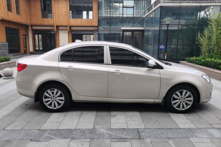 Used Roewe 350 2015 1.5L Automatic Luxury Sunroof Edition Right Side