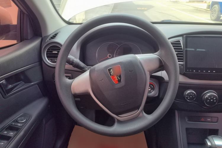 Used Roewe 350 2015 1.5L Automatic Luxury Sunroof Edition Steering Wheel