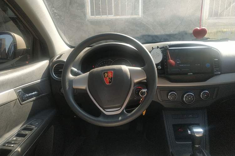 Used Roewe 350 2015 1.5L Automatic Luxury Sunroof Edition Steering Wheel