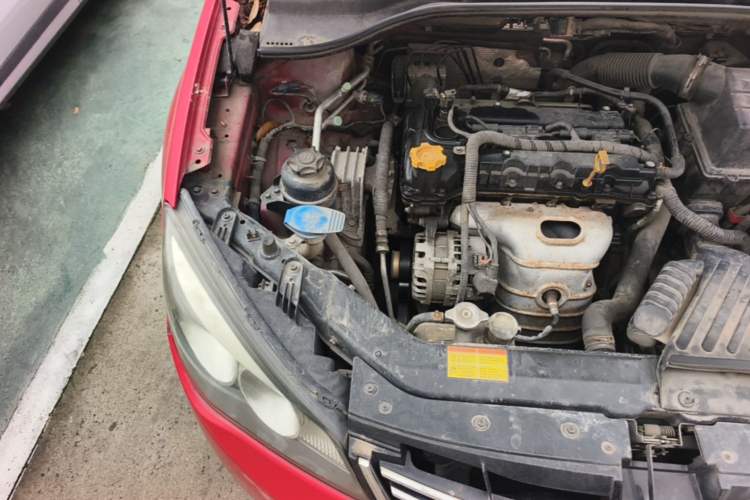 Used Roewe 350 2015 1.5L Automatic Luxury Sunroof Edition Engine Bay Right