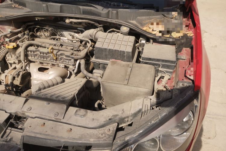 Used Roewe 350 2015 1.5L Automatic Luxury Sunroof Edition Engine Bay Left