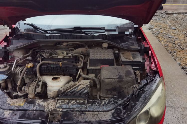Used Roewe 350 2015 1.5L Automatic Luxury Sunroof Edition Engine Bay Left