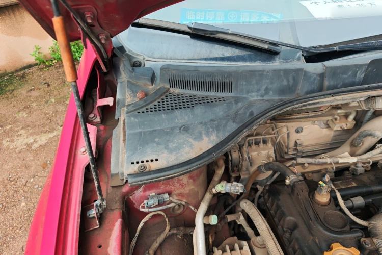 Used Roewe 350 2015 1.5L Manual Luxury Edition Engine Bay Right