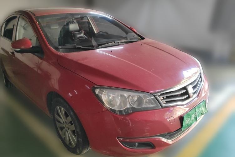 Used Roewe 350 2015 1.5L Automatic Luxury Sunroof Edition Front Right 45 Deg