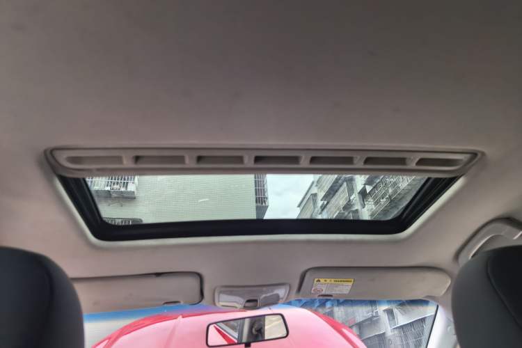 Used Roewe 350 2015 1.5L Manual Luxury Sunroof Edition Headliner