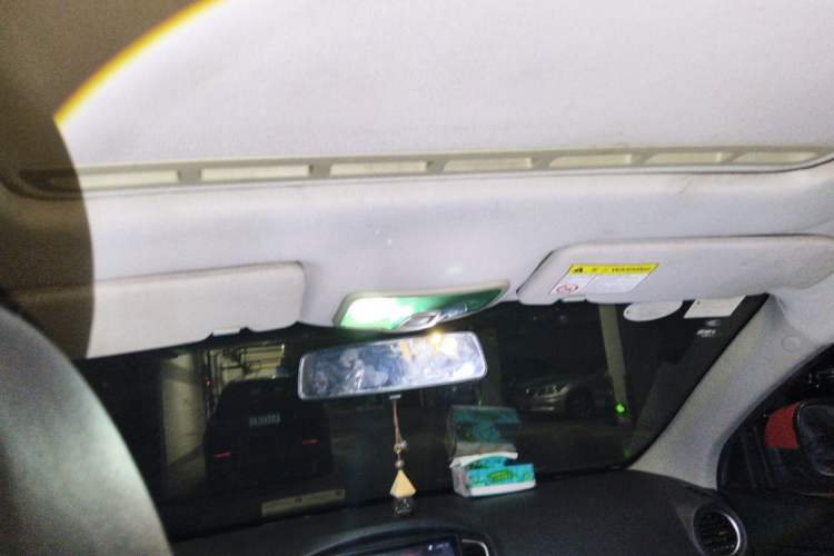 Used Roewe 350 2015 1.5L Manual Luxury Sunroof Edition Headliner