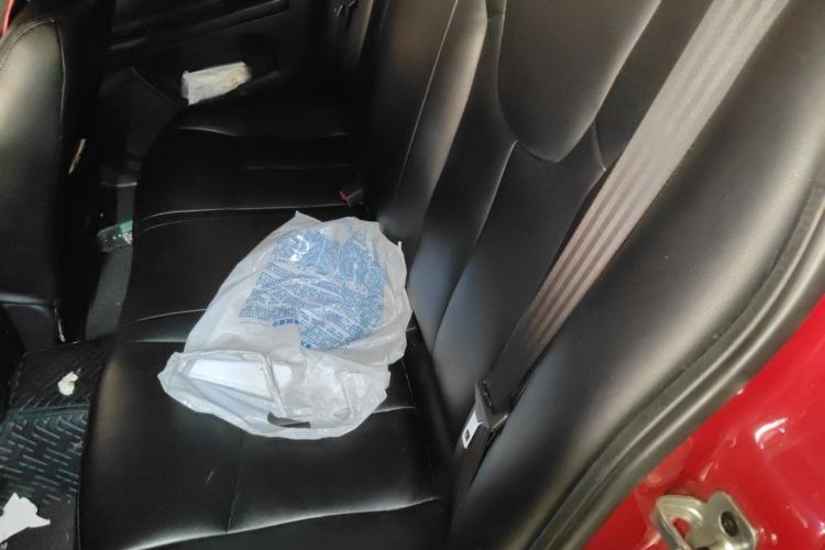 Used Roewe 350 2015 1.5L Automatic Luxury Sunroof Edition Left Rear Seat