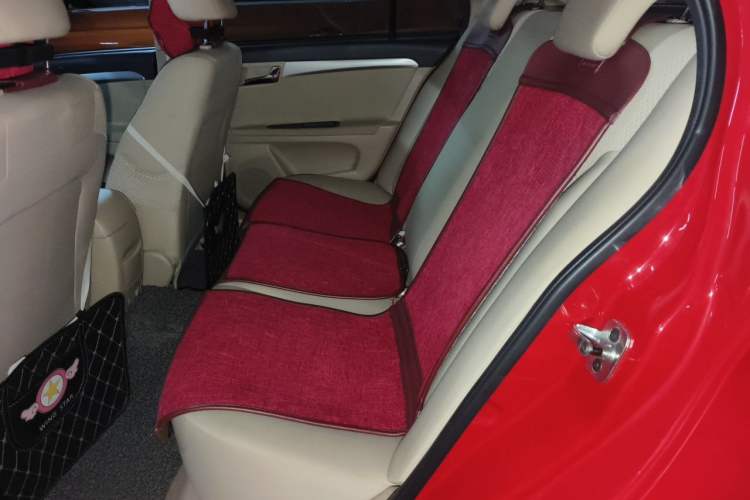 Used Roewe 350 2015 1.5L Automatic Luxury Sunroof Edition Left Rear Seat