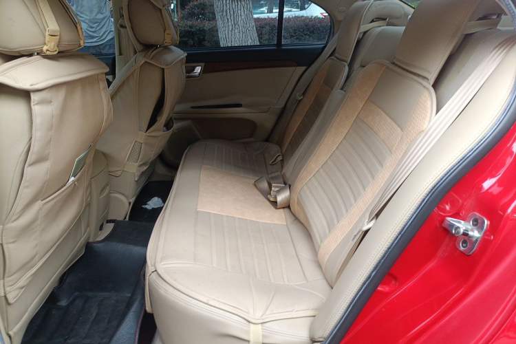 Used Roewe 350 2015 1.5L Automatic Luxury Edition Left Rear Seat