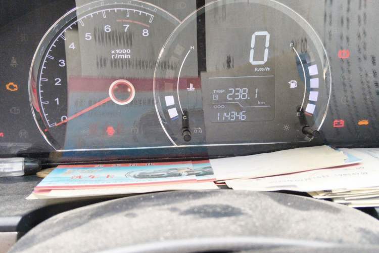 Used Roewe 350 2015 1.5L Manual Luxury Sunroof Edition Odometer Close Up