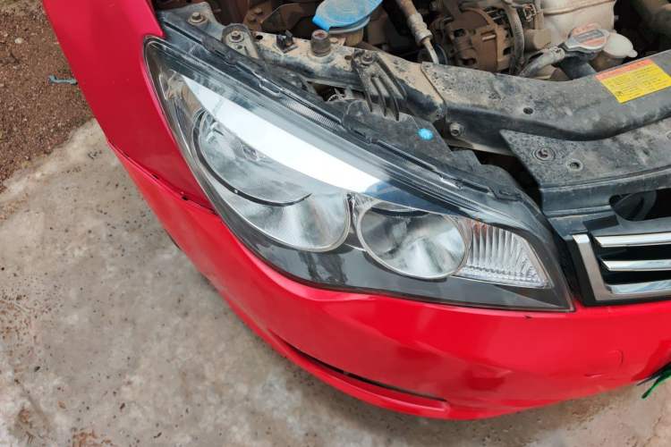 Used Roewe 350 2015 1.5L Manual Luxury Edition Right Front Headlight