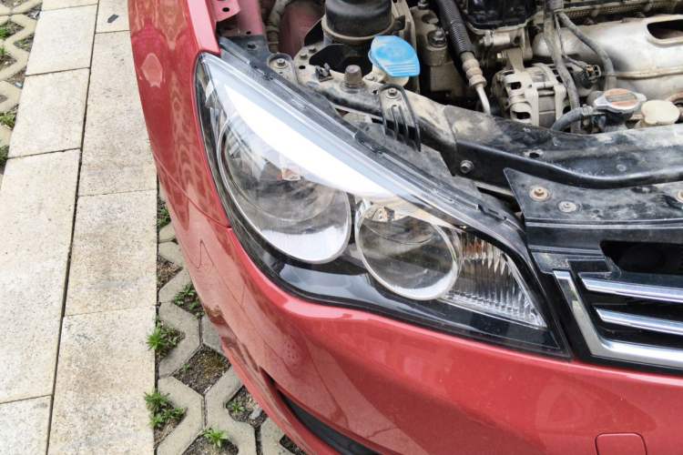 Used Roewe 350 2015 1.5L Manual Luxury Sunroof Edition Right Front Headlight