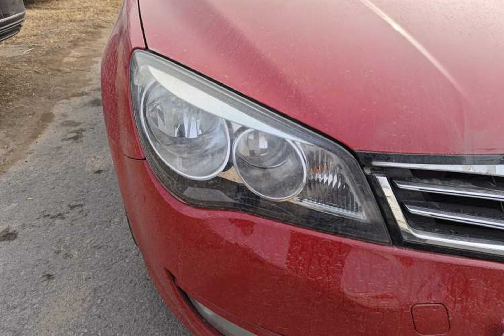 Used Roewe 350 2015 1.5L Manual Luxury Sunroof Edition Right Front Headlight