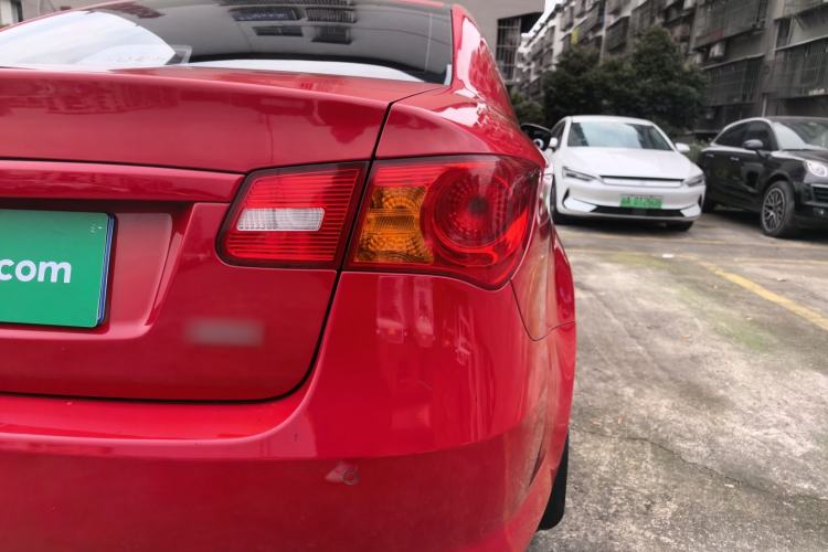 Used Roewe 350 2015 1.5L Manual Luxury Sunroof Edition Right Rear Taillight