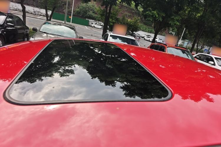 Used Roewe 350 2015 1.5L Automatic Luxury Sunroof Edition Roof