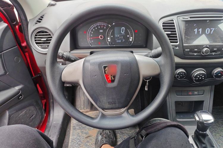 Used Roewe 350 2015 1.5L Automatic Luxury Sunroof Edition Steering Wheel