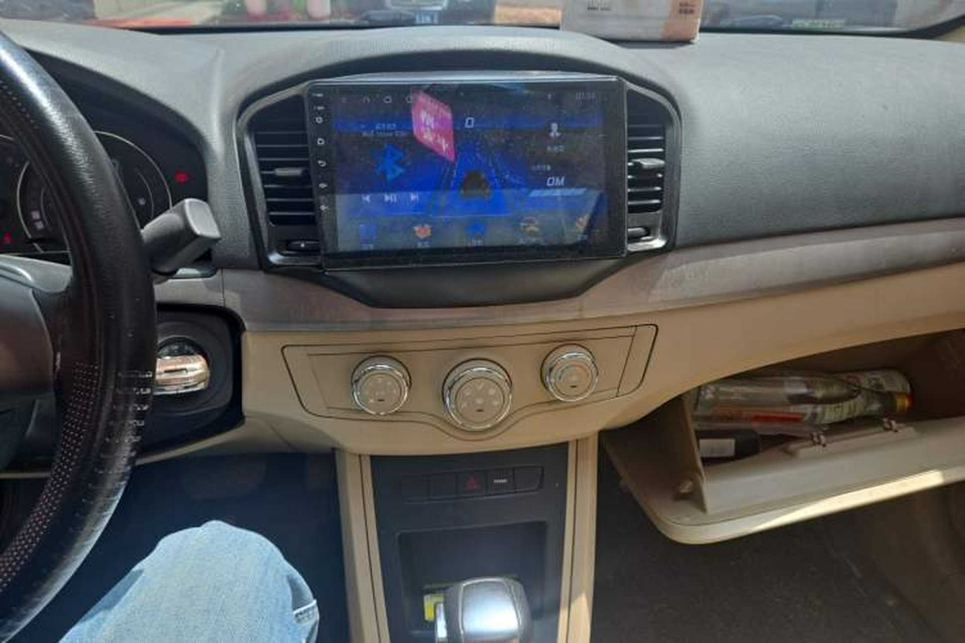 Used Roewe 350 2015 1.5L Automatic Luxury Sunroof Edition Audio And AC Panel