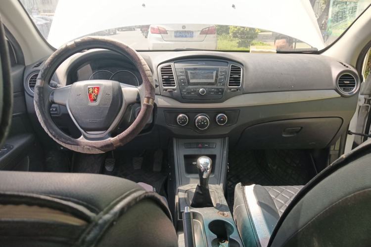 Used Roewe 350 2015 1.5L Manual Luxury Sunroof Edition Center Console