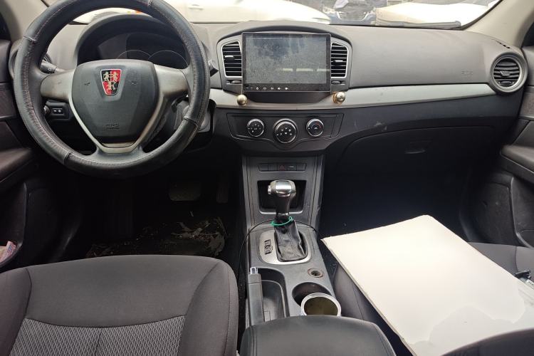 Used Roewe 350 2015 1.5L Automatic Luxury Sunroof Edition Center Console