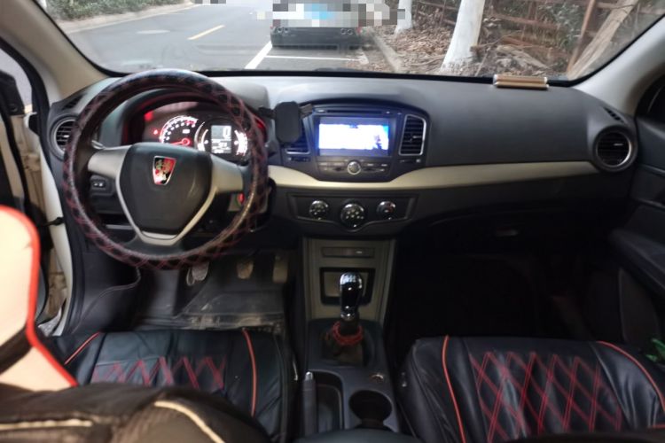 Used Roewe 350 2015 1.5L Manual Luxury Sunroof Edition Center Console