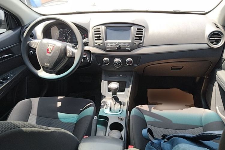 Used Roewe 350 2015 1.5L Automatic Luxury Sunroof Edition Center Console