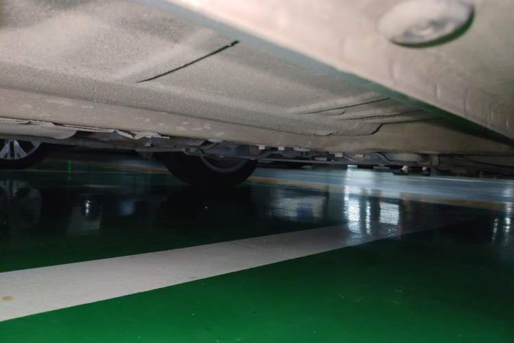 Used Roewe 350 2015 1.5L Manual Luxury Sunroof Edition Chassis Front Right