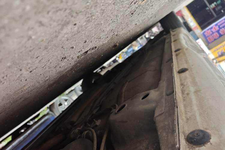 Used Roewe 350 2015 1.5L Automatic Luxury Sunroof Edition Chassis Rear Left