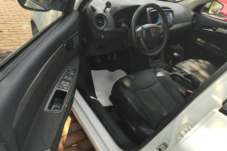 Used Roewe 350 2015 1.5L Manual Luxury Sunroof Edition Driver Seat