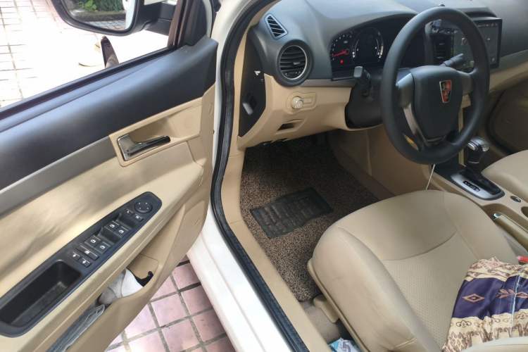 Used Roewe 350 2015 1.5L Automatic Luxury Sunroof Edition Driver Seat