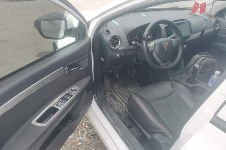 Used Roewe 350 2015 1.5L Manual Luxury Sunroof Edition Driver Seat