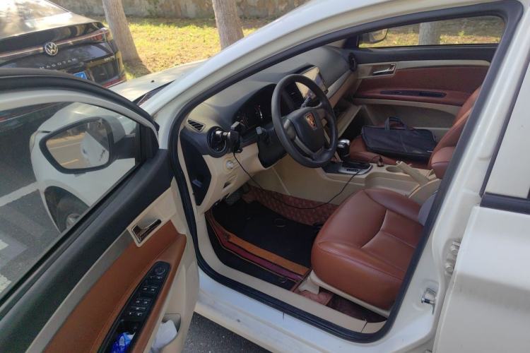 Used Roewe 350 2015 1.5L Automatic Luxury Sunroof Edition Driver Seat