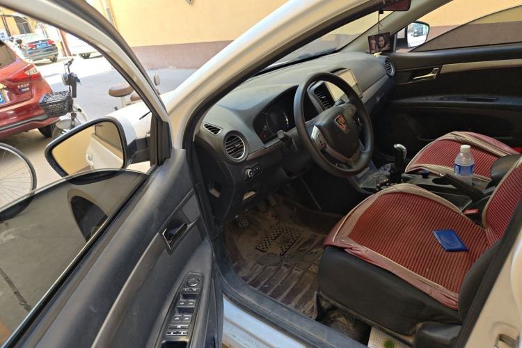 Used Roewe 350 2015 1.5L Manual Luxury Sunroof Edition Driver Seat
