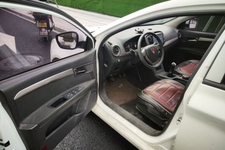 Used Roewe 350 2015 1.5L Manual Luxury Sunroof Edition Driver Seat