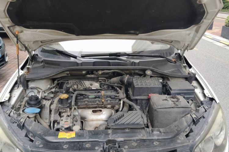 Used Roewe 350 2015 1.5L Automatic Luxury Sunroof Edition Engine Bay