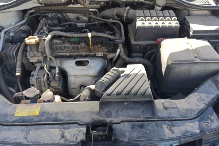 Used Roewe 350 2015 1.5L Manual Luxury Sunroof Edition Engine Bay