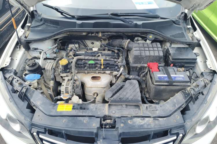Used Roewe 350 2015 1.5L Manual Luxury Sunroof Edition Engine Bay