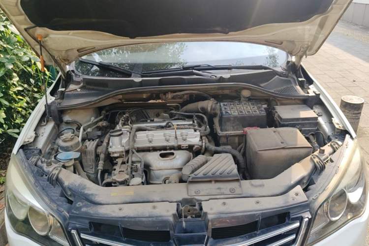 Used Roewe 350 2015 1.5L Automatic Luxury Sunroof Edition Engine Bay