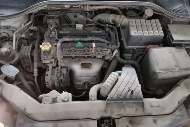 Used Roewe 350 2015 1.5L Manual Luxury Sunroof Edition Engine Bay
