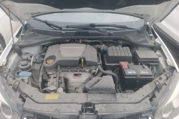 Used Roewe 350 2015 1.5L Manual Luxury Sunroof Edition Engine Bay