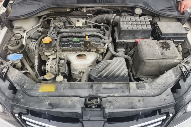 Used Roewe 350 2015 1.5L Automatic Luxury Sunroof Edition Engine Bay