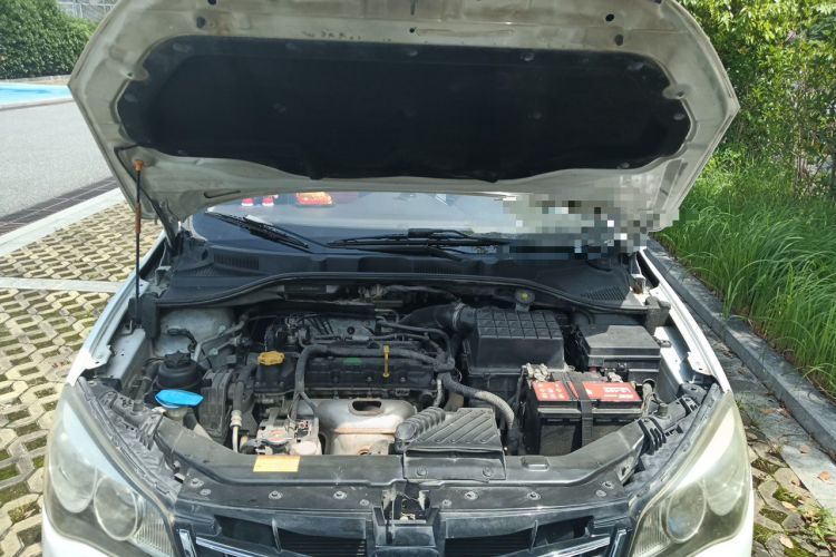 Used Roewe 350 2015 1.5L Automatic Luxury Sunroof Edition Engine Bay