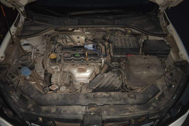 Used Roewe 350 2015 1.5L Manual Luxury Sunroof Edition Engine Bay
