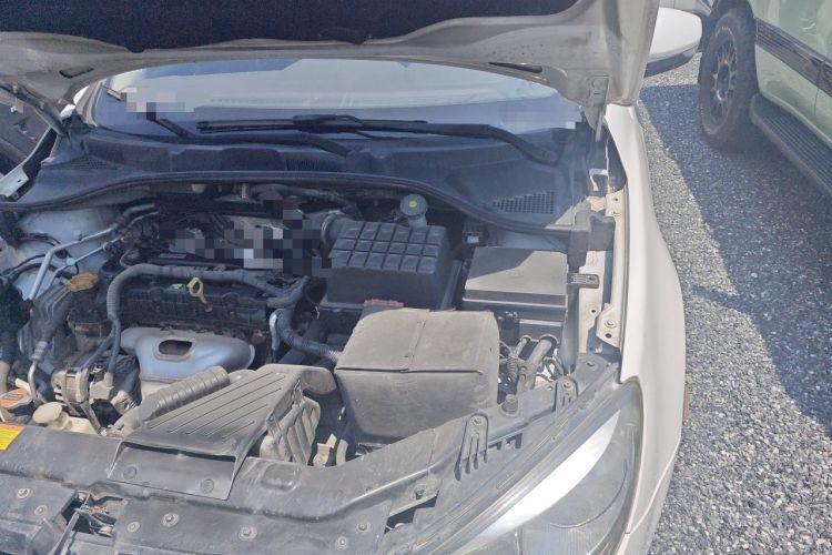 Used Roewe 350 2015 1.5L Automatic Luxury Sunroof Edition Engine Bay Left